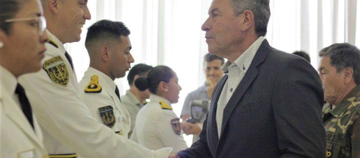 La Policía del Chubut capacitó a sus futuros Oficiales en rescate acuático