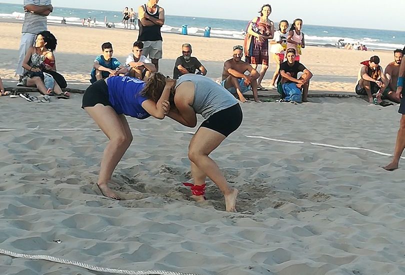 EL DOMINGO HABRÁ UN TORNEO ABIERTO DE WRESTLING BEACH