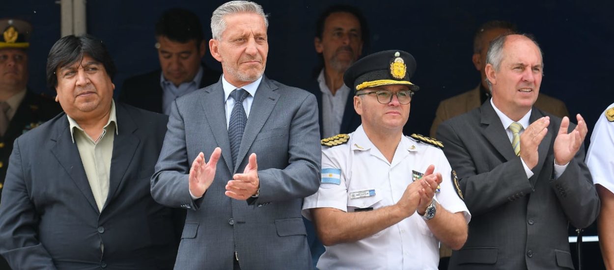 “Son un pilar fundamental de nuestra Provincia”, afirmó Arcioni al encabezar el acto por el 65° Aniversario del Día de la Policía del Chubut 