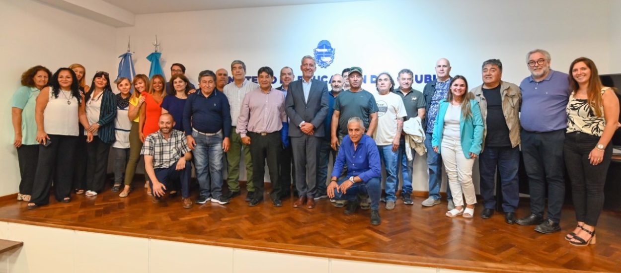 Arcioni reconoció a 178 estudiantes de Chubut por su labor destacada durante el ciclo lectivo 2022