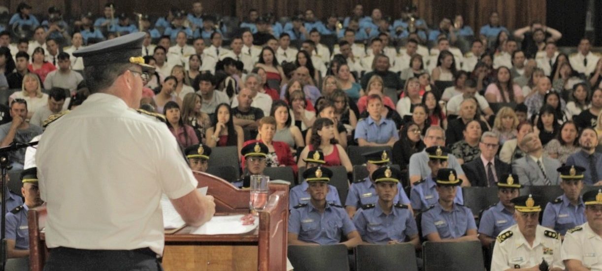 La Policía del Chubut concretó el egreso de nuevos Oficiales Ayudantes