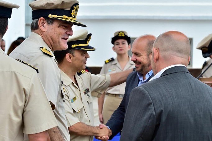 EL VICEGOBERNADOR Y EL INTENDENTE PARTICIPARON DE LOS CAMBIOS EN LA JEFATURA DE LA DEPENDENCIA LOCAL DE LA PREFECTURA NAVAL ARGENTINA