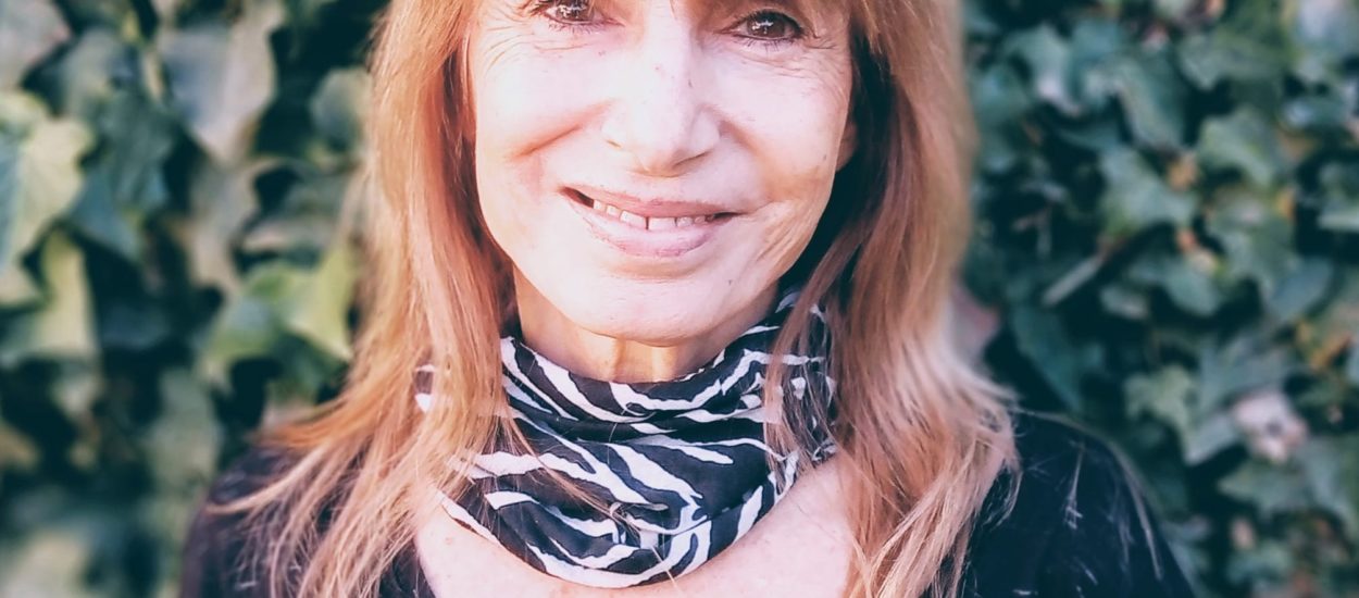 MARTA COMMENDATORE PRESENTA LA NOVELA “DETRÁS DE LAS FOTOS” EN EL CICLO “VERANO, MAR Y LIBROS”