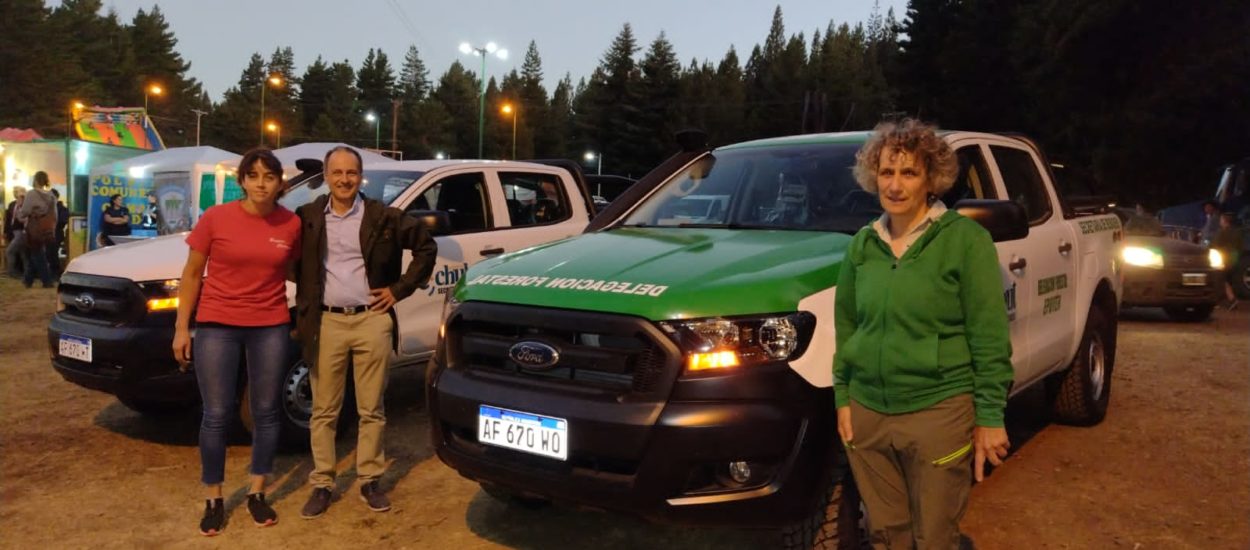 El Gobierno del Chubut incorporó dos nuevos vehículos para delegaciones forestales de la Cordillera