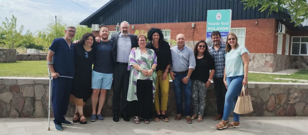 Monasterolo y Vizzotti recorrieron el Hospital Rural de Dolavon para interiorizarse en la tarea que llevan adelante los equipos sanitarios