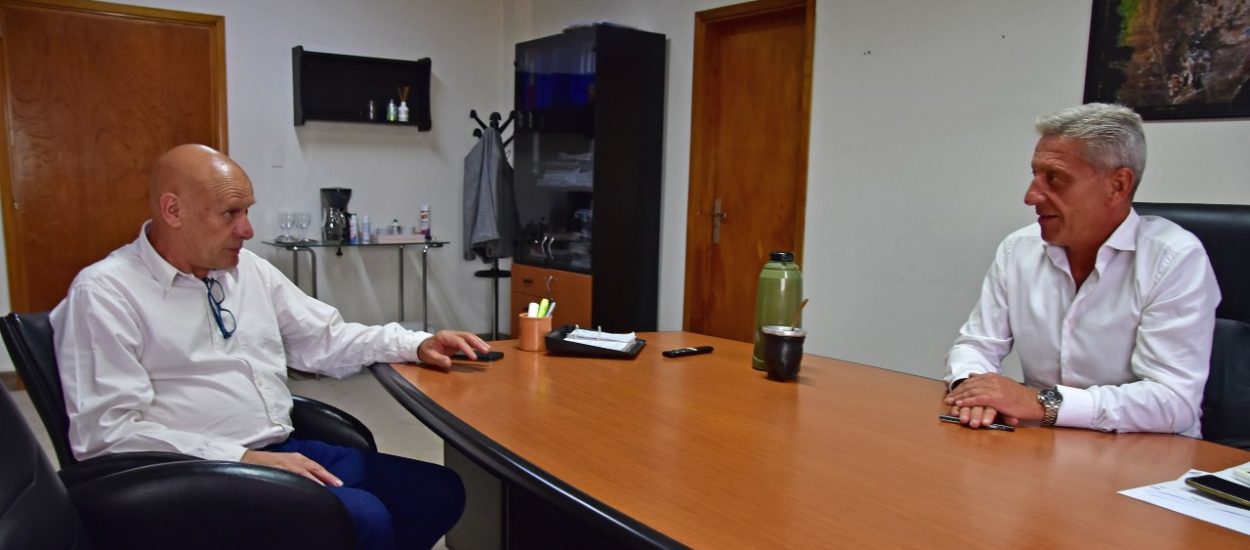 Arcioni mantuvo un encuentro de trabajo con el intendente de Epuyén