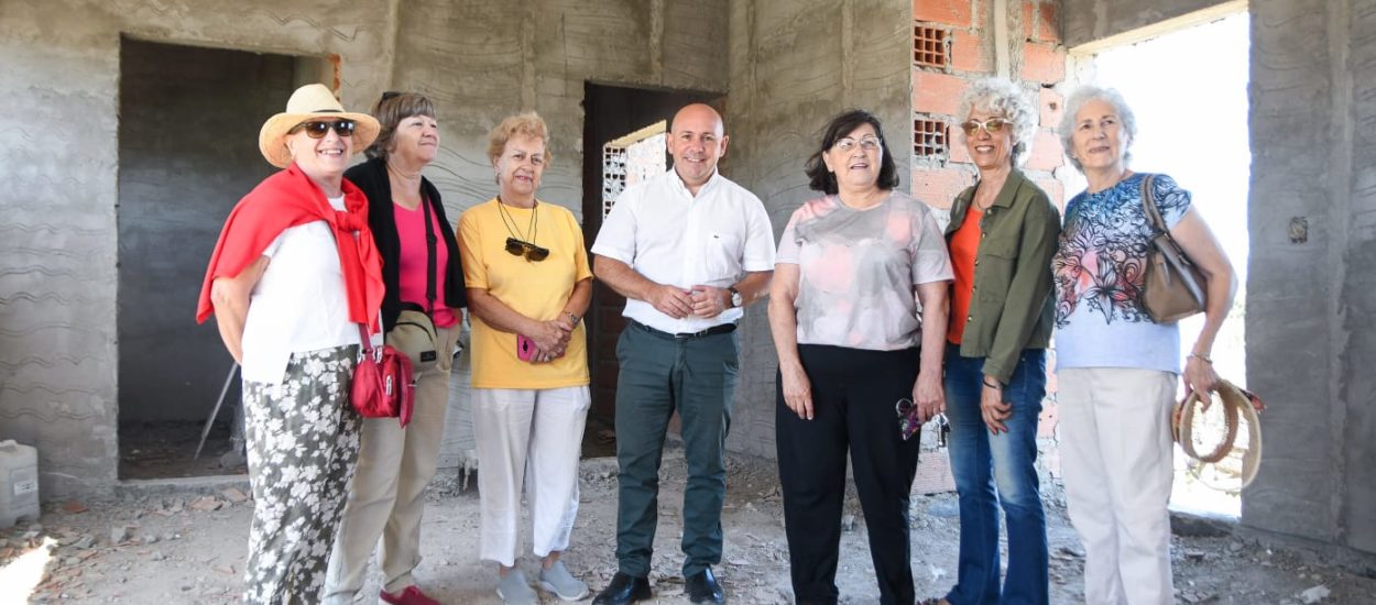 EL INTENDENTE RECORRIÓ LA OBRA DE LA NUEVA SEDE DE LA ASOCIACIÓN DE DOCENTES JUBILADOS DE PUERTO MADRYN