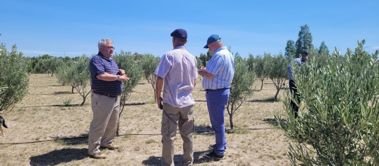 El Gobierno de la Provincia se reunió con productores del Parque Ecológico El Doradillo