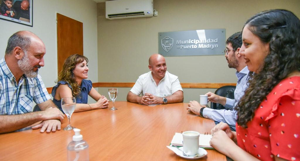 SASTRE SE REUNIÓ CON EL REPRESENTANTE DEL CONSEJO FEDERAL DE INVERSIONES, BUSCANDO QUE PUERTO MADRYN SEA LA CAPITAL DE BIOTECNOLOGÍA AZUL