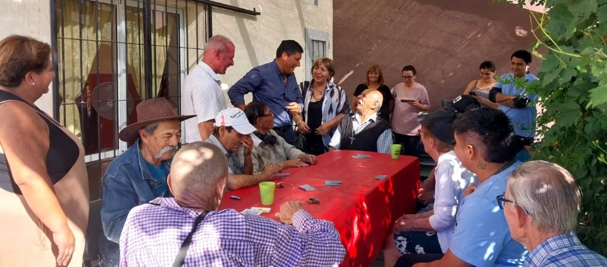 Provincia se reunió con organizaciones sociales de Gaiman para reforzar el trabajo en territorio