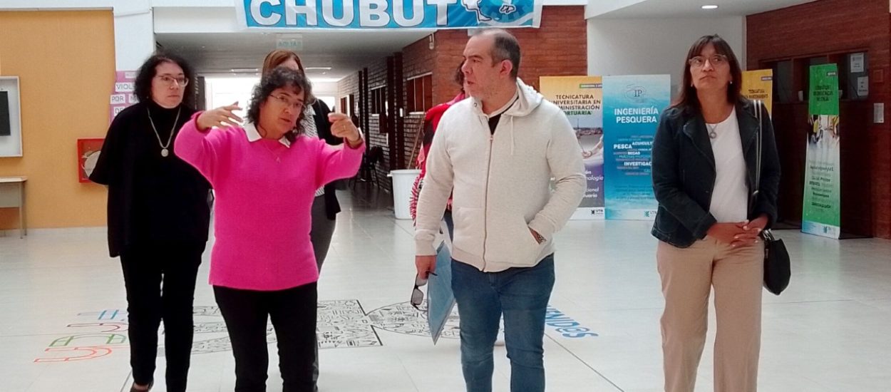 El Gobierno del Chubut firmó un convenio de comodato con la UTN para el uso de instalaciones 