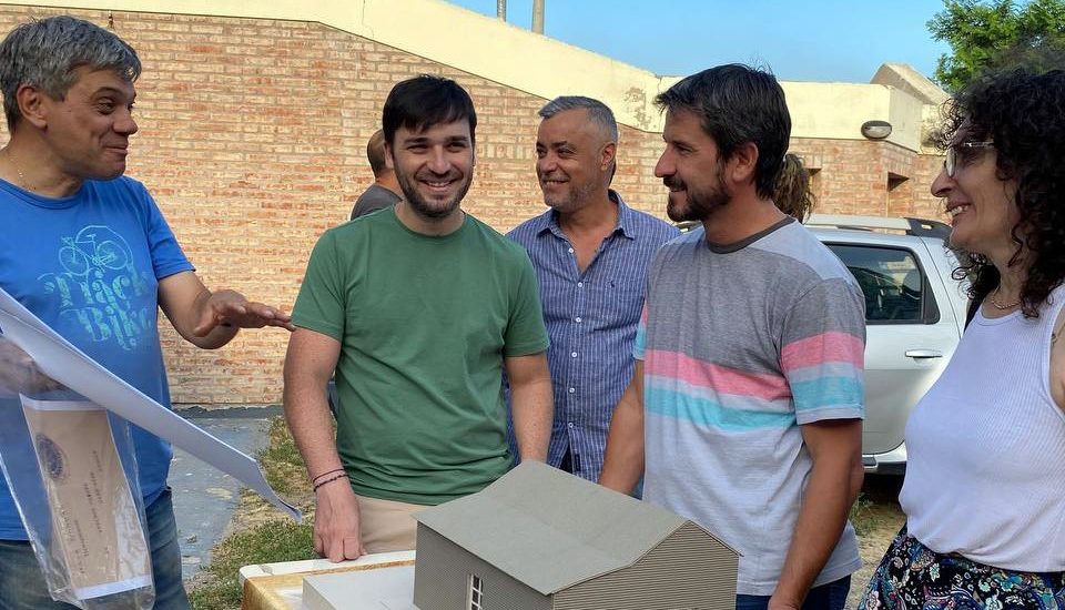 Torres visitó la exposición de la Rural en Trelew junto con Merino y conversó con Irianni sobre las demandas del sector lanero