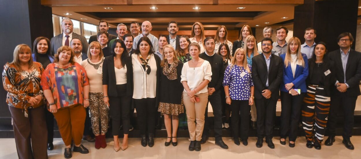 Chubut participó de la primera Asamblea Ordinaria de 2023 del Consejo Federal de la Función Pública y se renovaron las autoridades