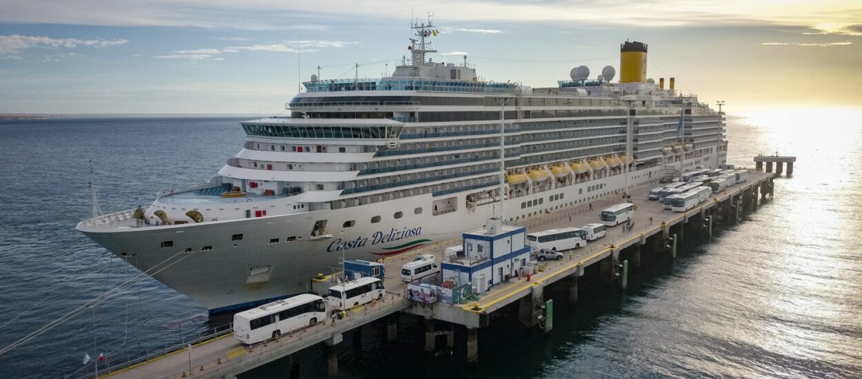 Con alrededor de 2000 pasajeros arribó a Puerto Madryn el crucero Costa Deliziosa 