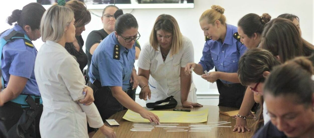 Género: Provincia comenzó con un ciclo de capacitaciones destinadas al personal de la Policía del Chubut