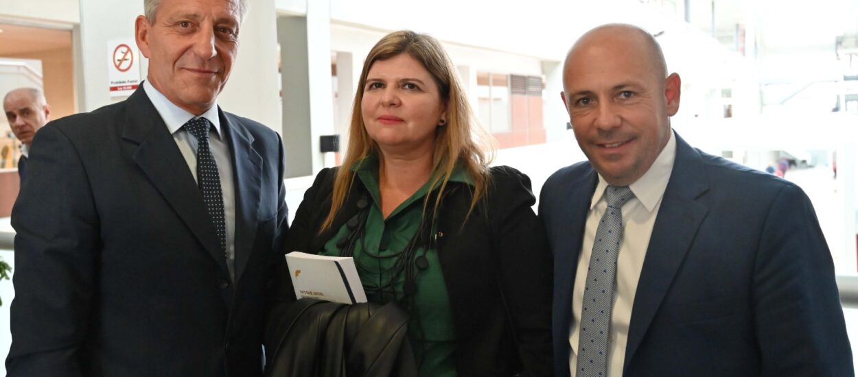 Arcioni participó de la presentación del informe Anual del Poder Judicial y destacó la incorporación de la perspectiva de género en la Corte Provincial