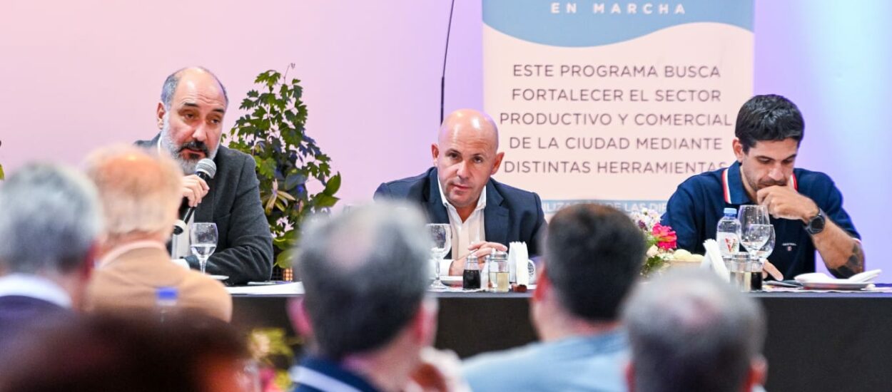 EL INTENDENTE MANTUVO UN ENCUENTRO CON DESARROLLADORES Y PROFESIONALES DE LA CONSTRUCCIÓN PARA SEGUIR PLANIFICANDO A PUERTO MADRYN