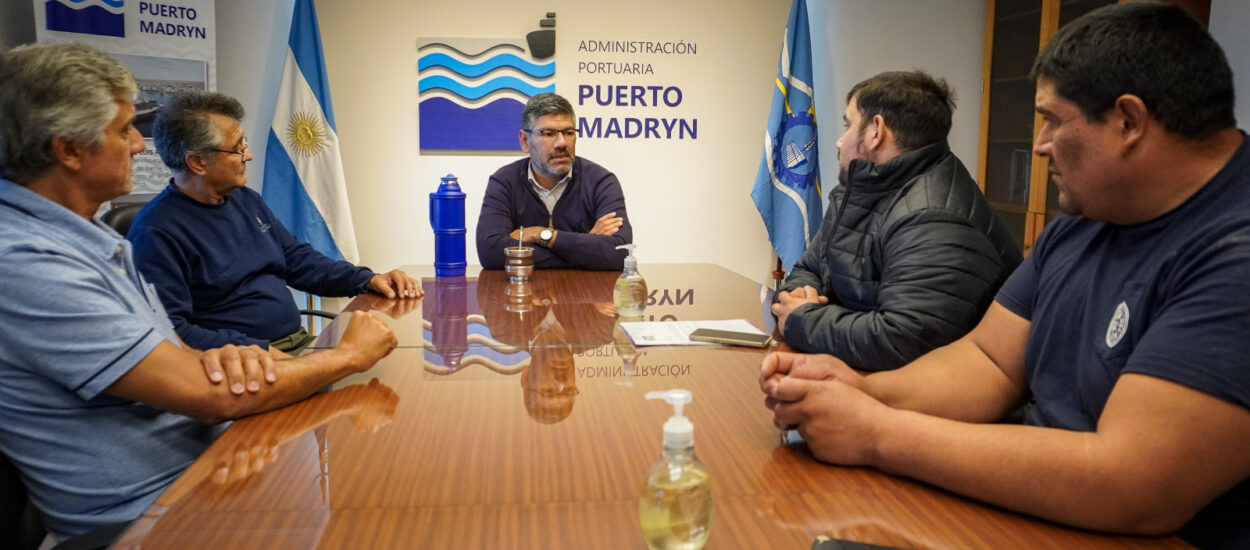 El Gobierno Provincial mantuvo un encuentro con la Asociación de Pescadores Artesanales