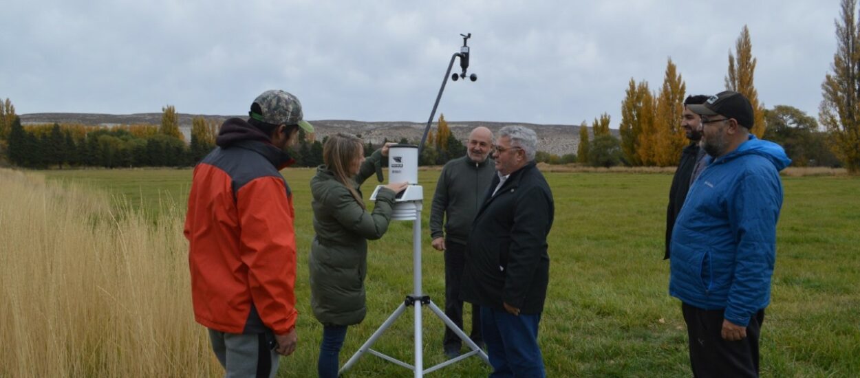 Supervisaron las estaciones meteorológicas para producción de cerezas en el Valle Inferior del Río Chubut