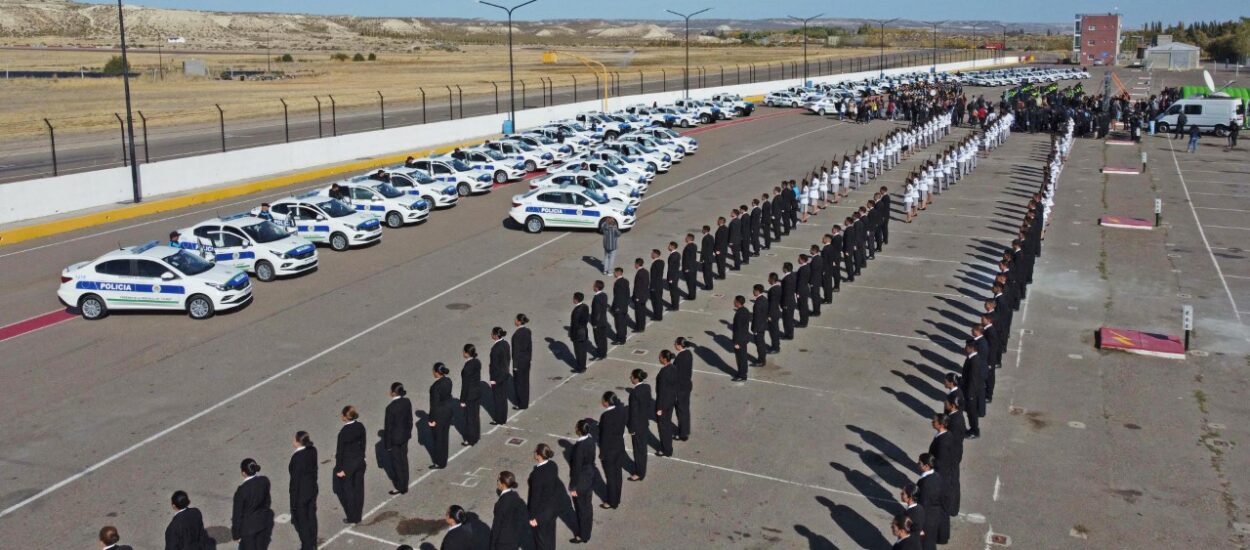Plan de Seguridad: Arcioni entregó más de 60 móviles a la Policía del Chubut y adelantó que en mayo “estaremos entregando los últimos 100” 