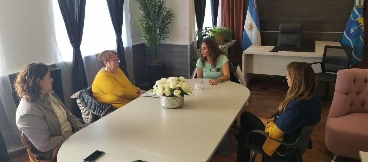 Salud: Provincia visitó el Hospital de Camarones y el Puesto Sanitario de Garayalde