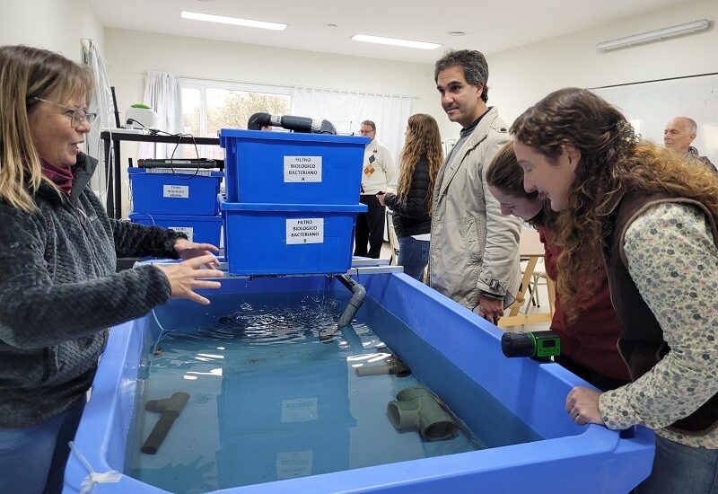 EL DIRECTOR NACIONAL DE ACUICULTURA VISITÓ LOS LABORATORIOS DE UTN CHUBUT