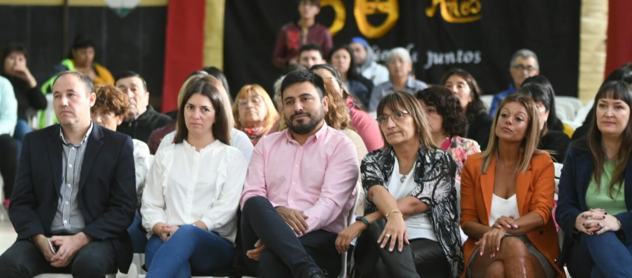La Escuela N° 40 de Trelew celebró sus 50 años