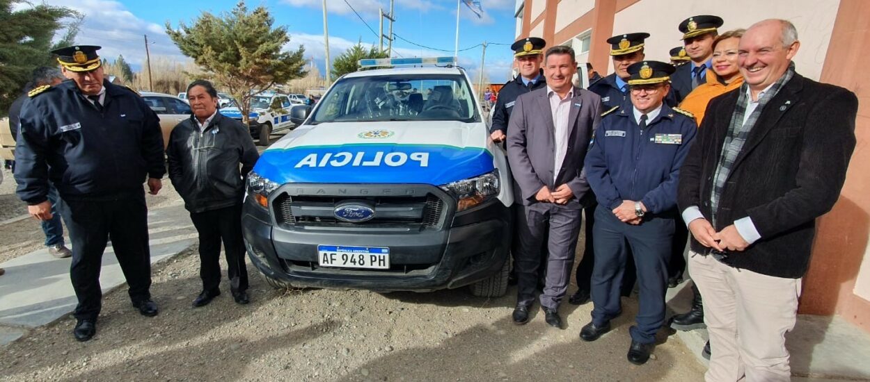El Gobierno del Chubut encabezó en Cushamen los festejos por el 213° aniversario de la Revolución de Mayo