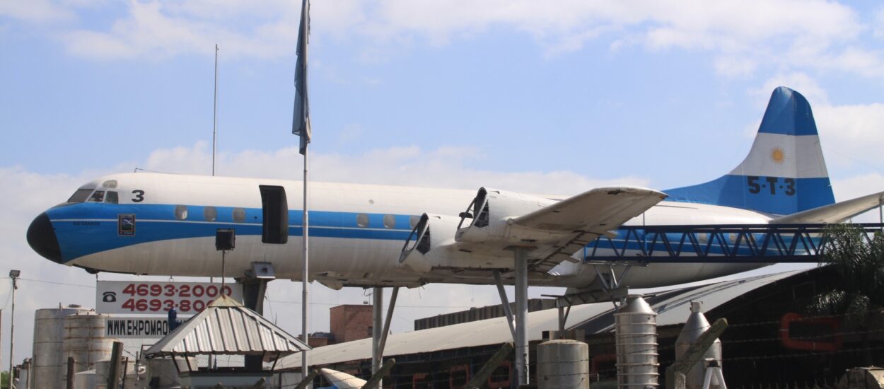 Cristina Kirchner y Sergio Massa se unen en el acto de recuperación de avión de los “vuelos de la muerte” durante la dictadura militar