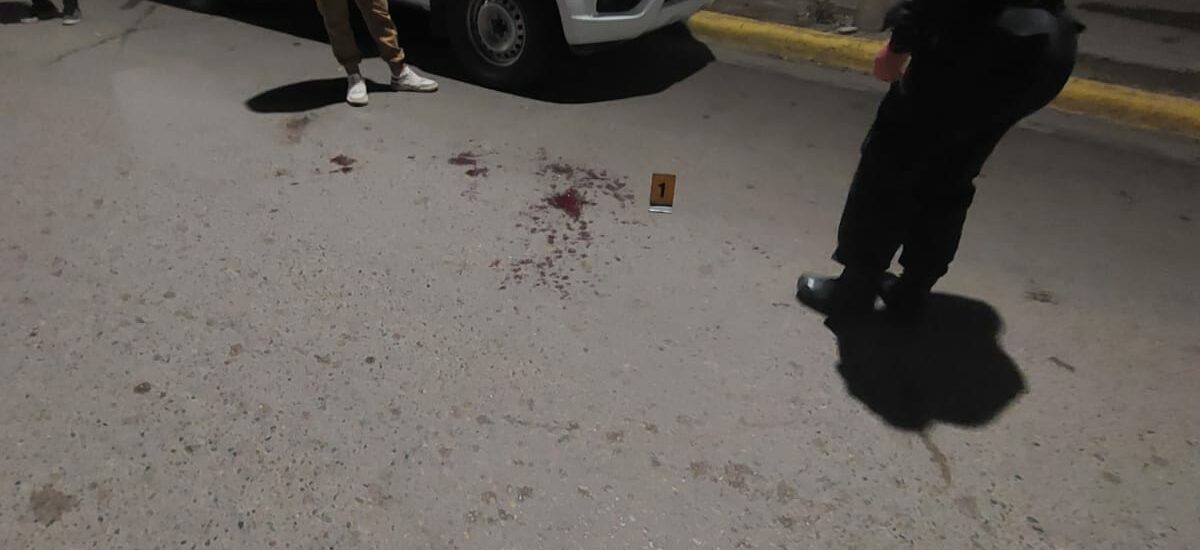 Sujeto herido de arma blanca en el glúteo