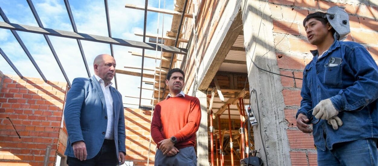 EL INTENDENTE RECORRIÓ LA OBRA DEL CENTRO DE ATENCIÓN PRIMARIA DE LA SALUD EN EL BARRIO SOLANA DE LA PATAGONIA