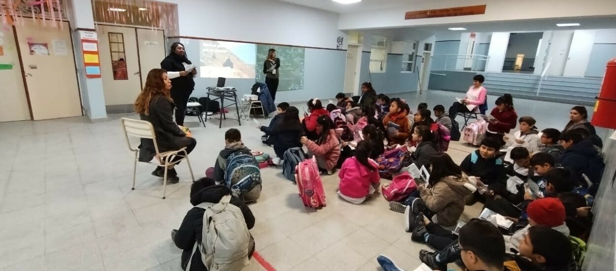 Provincia brindó charlas sobre fauna silvestre en escuelas de Puerto Madryn y Puerto Pirámides