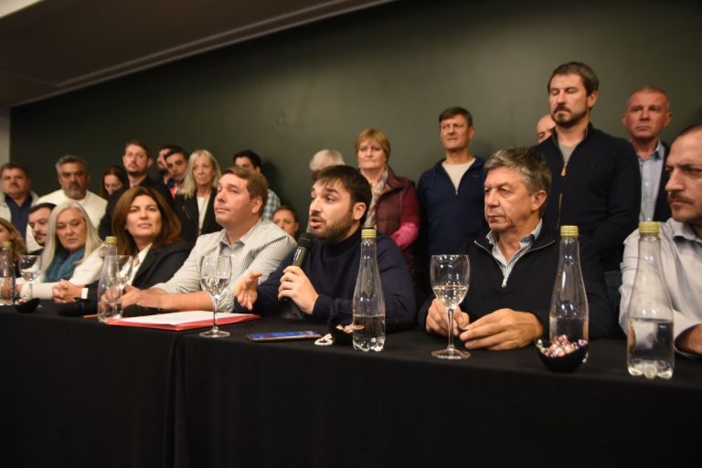NACHO TORRES PRESENTA CANDIDATOS PROVINCIALES DE JUNTOS POR EL CAMBIO EN PUERTO MADRYN