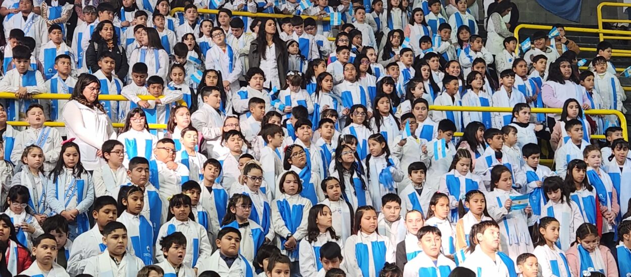 Conmemoran el Día de la Bandera en emotivo acto en Puerto Madryn
