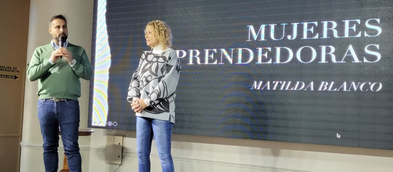 Comodoro Rivadavia: Provincia acompañó la presentación de la Master Class de la asesora de imagen Matilda Blanco