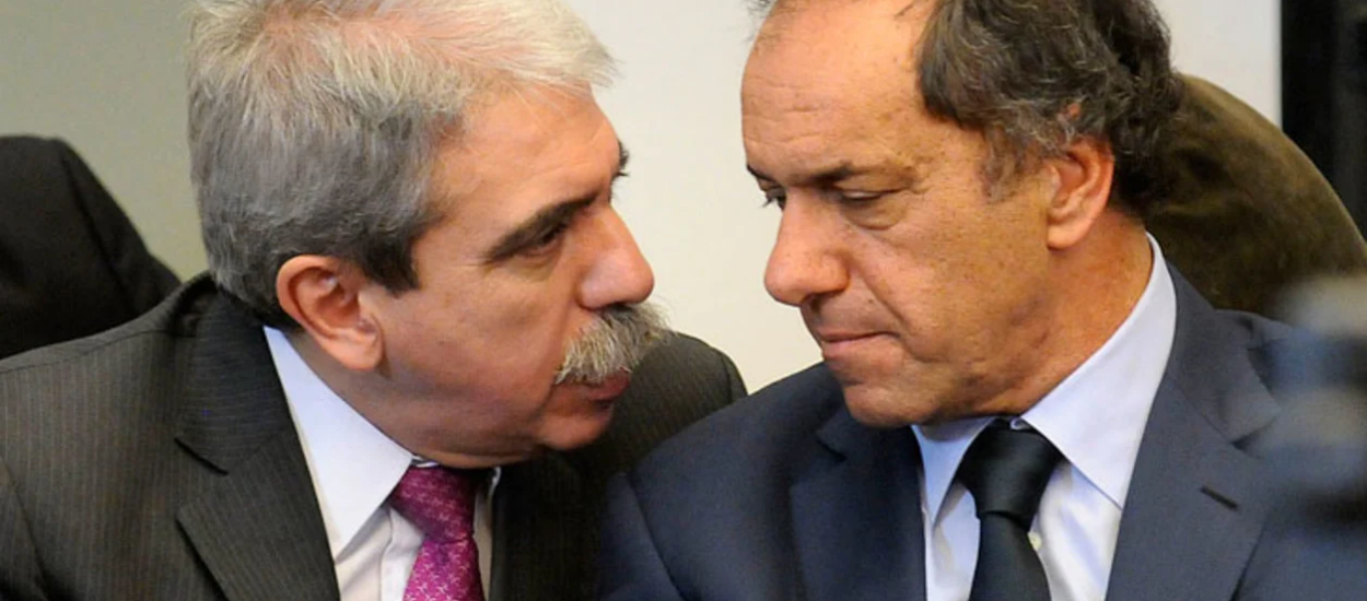 Aníbal Fernández arremete contra Wado de Pedro y revela detalles sobre la exclusión de Scioli de la carrera presidencial
