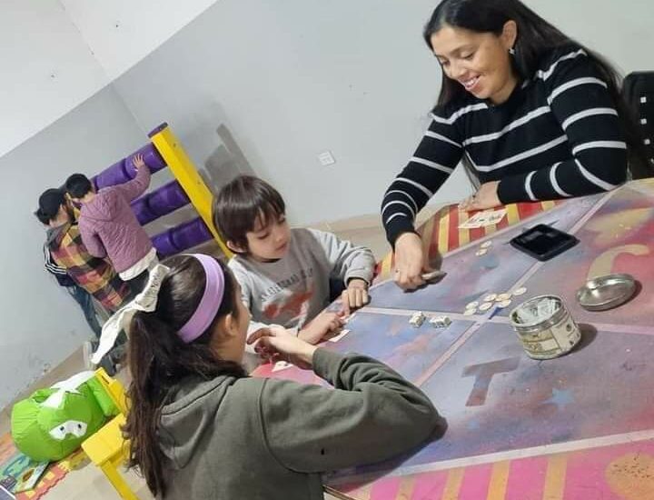 TARDE DE JUEGOS LIBRES Y GRATUITOS EN EL BARRIO SAN MIGUEL