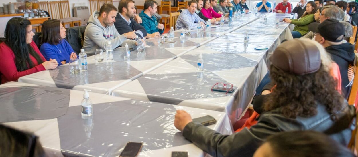 Luque en Esquel y Trevelin: “La cordillera chubutense tiene que ser un destino internacional y tenemos el plan para potenciarla”