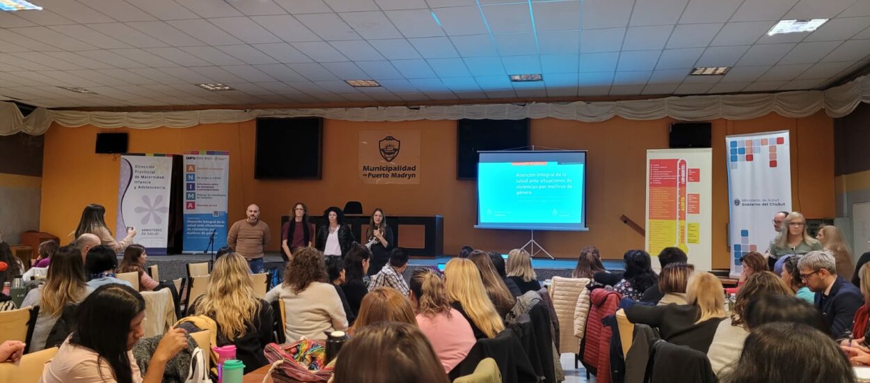 Con más de 150 participantes, Salud realizó en Puerto Madryn un taller de Atención Integral ante Situaciones de Violencias de Género