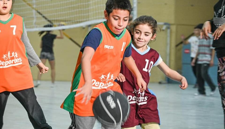 SE VIENE UN SÚPER ENCUENTRO DE MINI BÁSQUET MUNICIPAL EN GIMNASIO DE LA ESCUELA 193