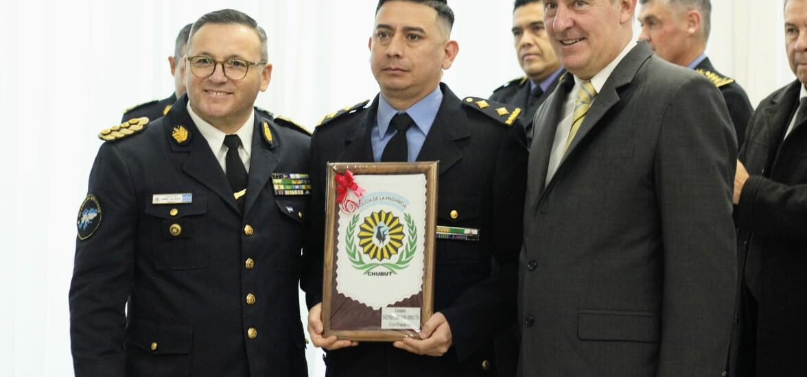 La Policía del Chubut realizó el acto de finalización del “Curso de Estado Mayor” 