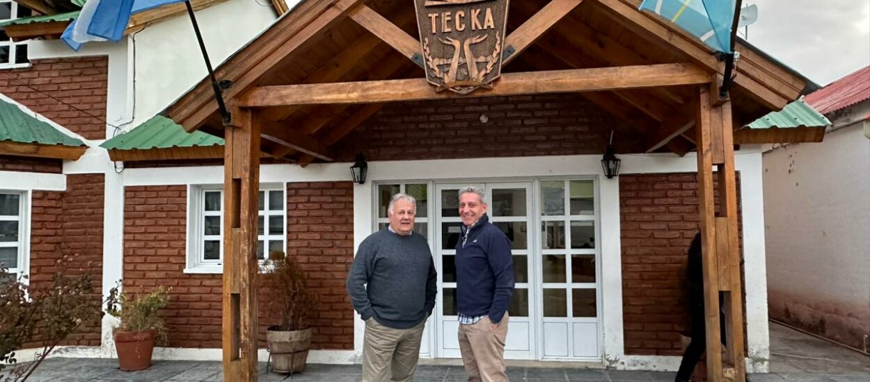 Arcioni saludó Jorge Seitune en el marco 102° aniversario de Tecka