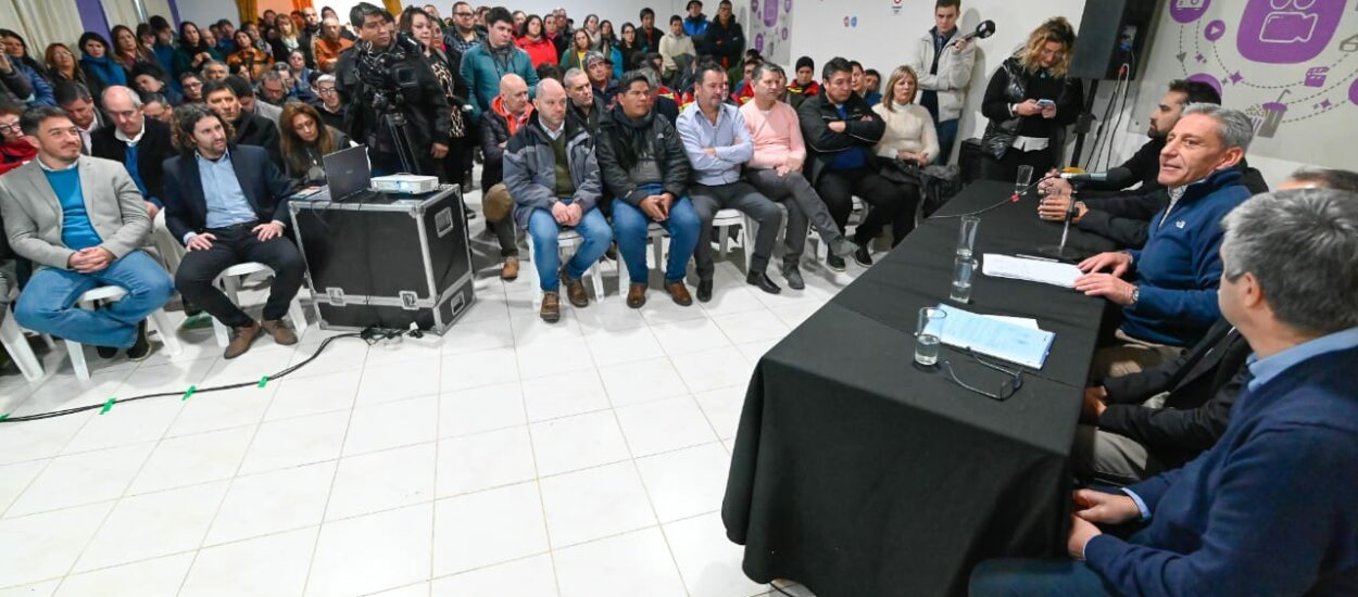 Arcioni presentó el proyecto de biomasa forestal y aseguró que “Chubut está siendo pionera en materia energética” 