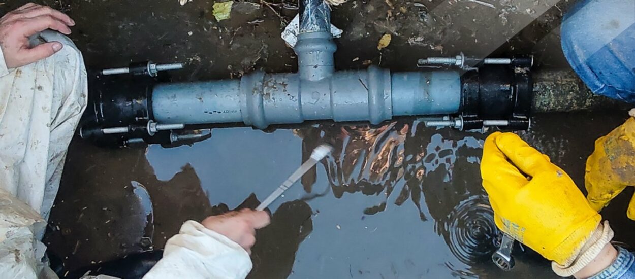 Empalme de nueva cañería de agua potable