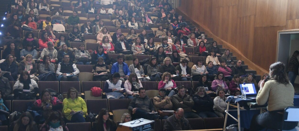 Más de 680 escuelas ya están cargadas en el Sistema Integral de Información Digital Educativa 