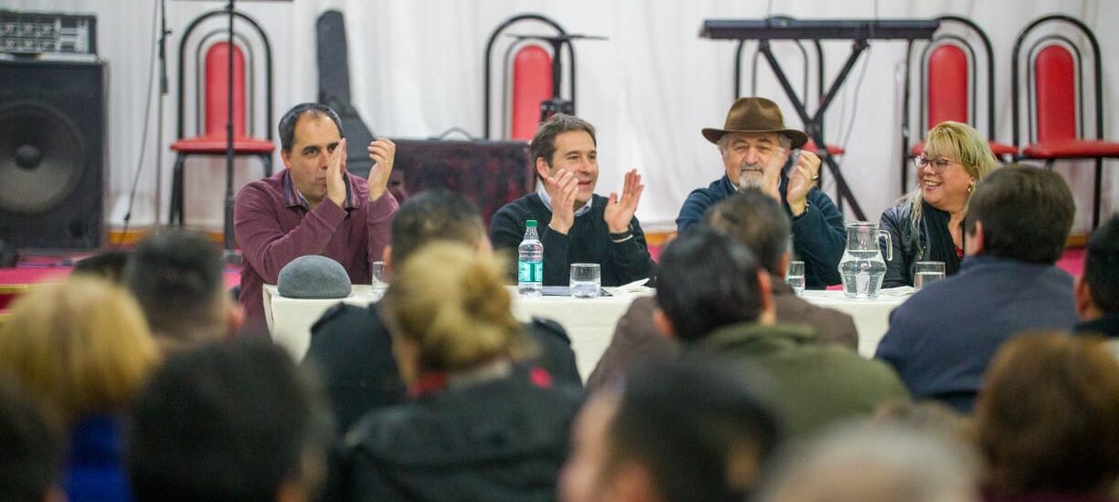 Othar Macharashvili y Juan Pablo Luque se reunieron con pastores y fieles de las iglesias evangélicas