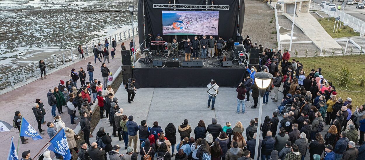 Juan Pablo Luque y Othar Macharashvili encabezaron la apertura oficial del Paseo Costero, un nuevo paso en la transformación de Comodoro