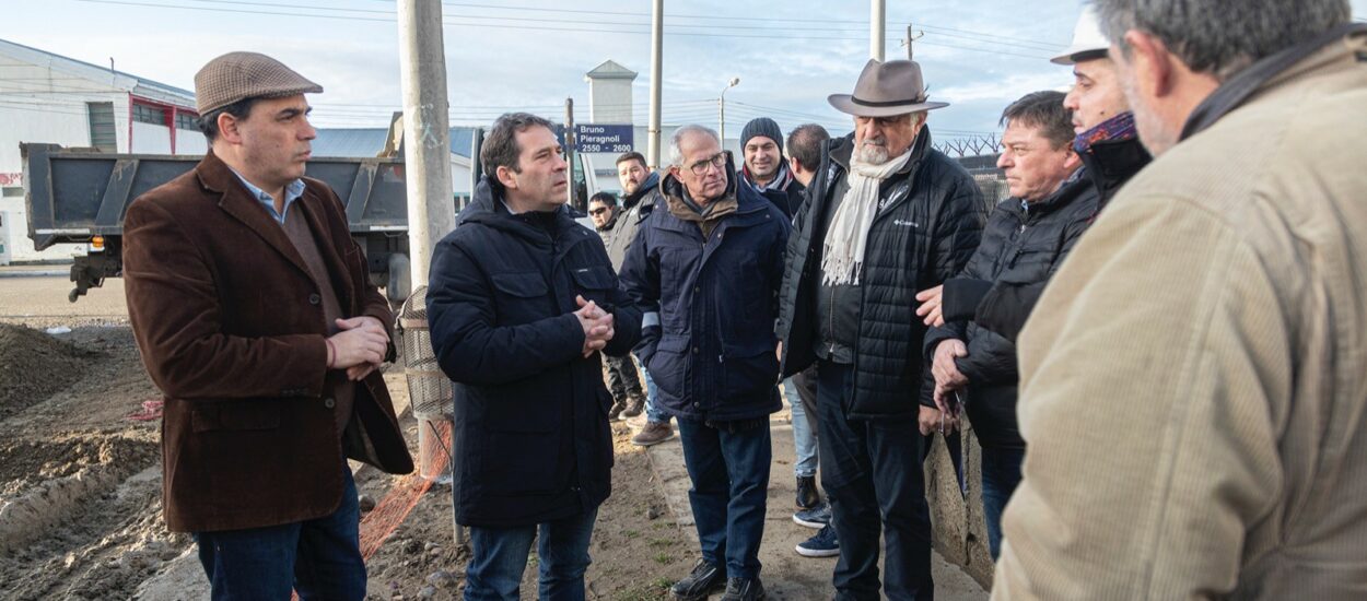 Juan Pablo Luque y Othar Macharashvili recorrieron obras en el barrio San Cayetano