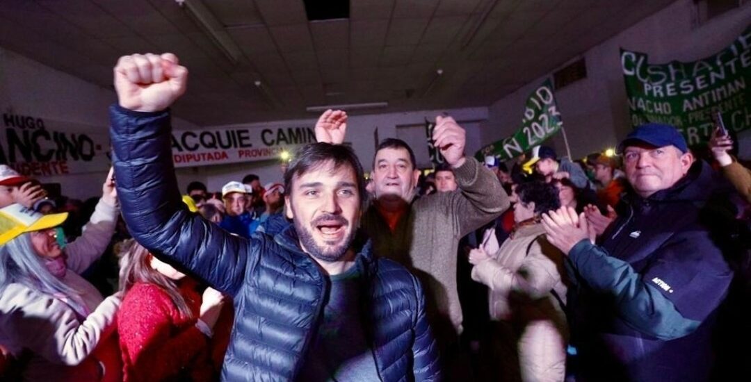 “Nacho” Torres cierra su campaña en Trelew