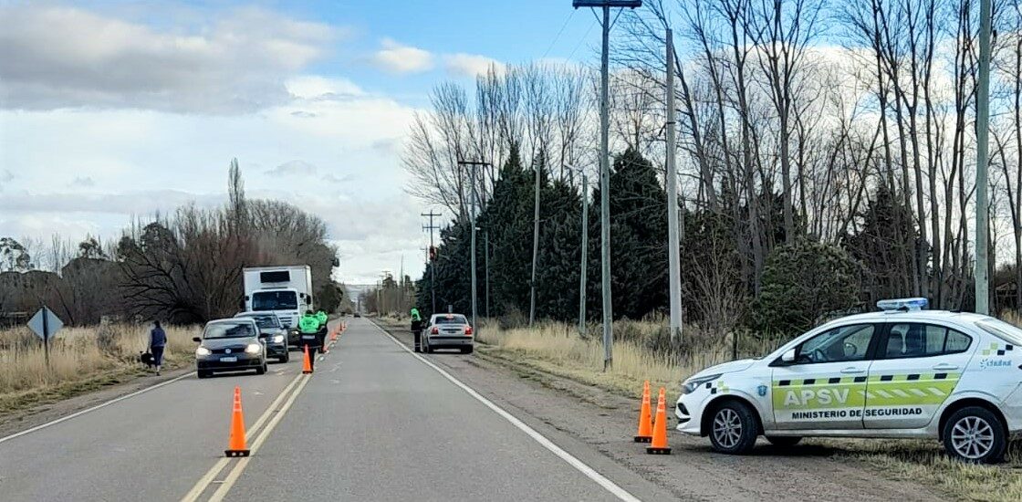 Seguridad vial: Durante el fin de semana largo se controlaron más de 8 mil vehículos y se registraron 21 alcoholemias positivas
